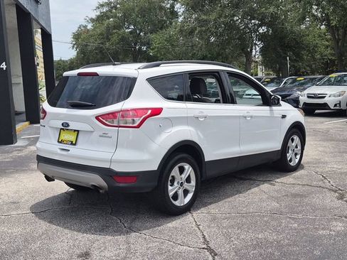 Used 2016 Ford Escape SE w/ Equipment Group 201A FWD image 5