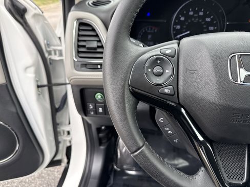 Used 2021 Honda HR-V EX-L image 19