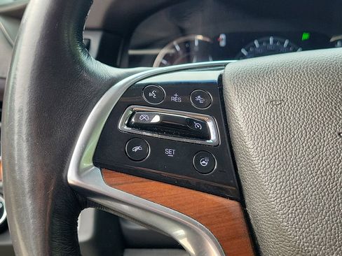 Used 2019 Cadillac Escalade Luxury RWD image 34