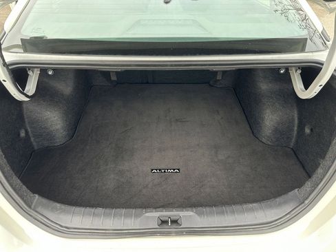 Used 2025 Nissan Altima 2.5 SV image 36