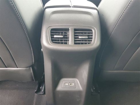 Certified 2021 Buick Envision Essence w/ Technology Package I image 19