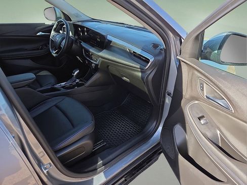 Used 2025 Buick Encore GX Sport Touring w/ Experience Buick Package image 12