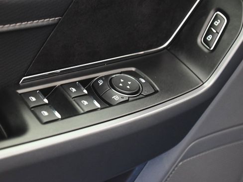 Used 2025 Ford F150 XLT w/ Equipment Group 301A Standard image 9