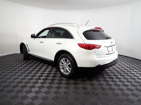 Used 2017 INFINITI QX70 AWD w/ Premium Package image 12