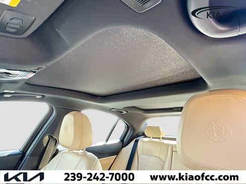 Used 2023 Alfa Romeo Giulia AWD w/ Quick Order Package 22X Lusso image 25