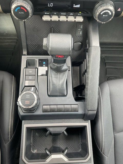 Used 2024 Toyota Tacoma TRD Sport AWD/4WD image 28