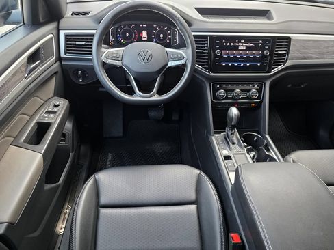 Used 2023 Volkswagen Atlas Cross Sport SE FWD image 11
