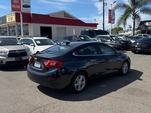 Used 2016 Chevrolet Cruze LT w/ Convenience Package image 4