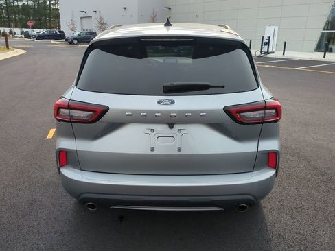 Used 2023 Ford Escape ST-Line image 5