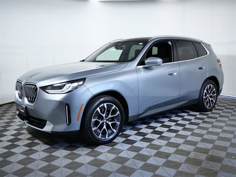 Used 2025 BMW X3 xDrive30i image 5