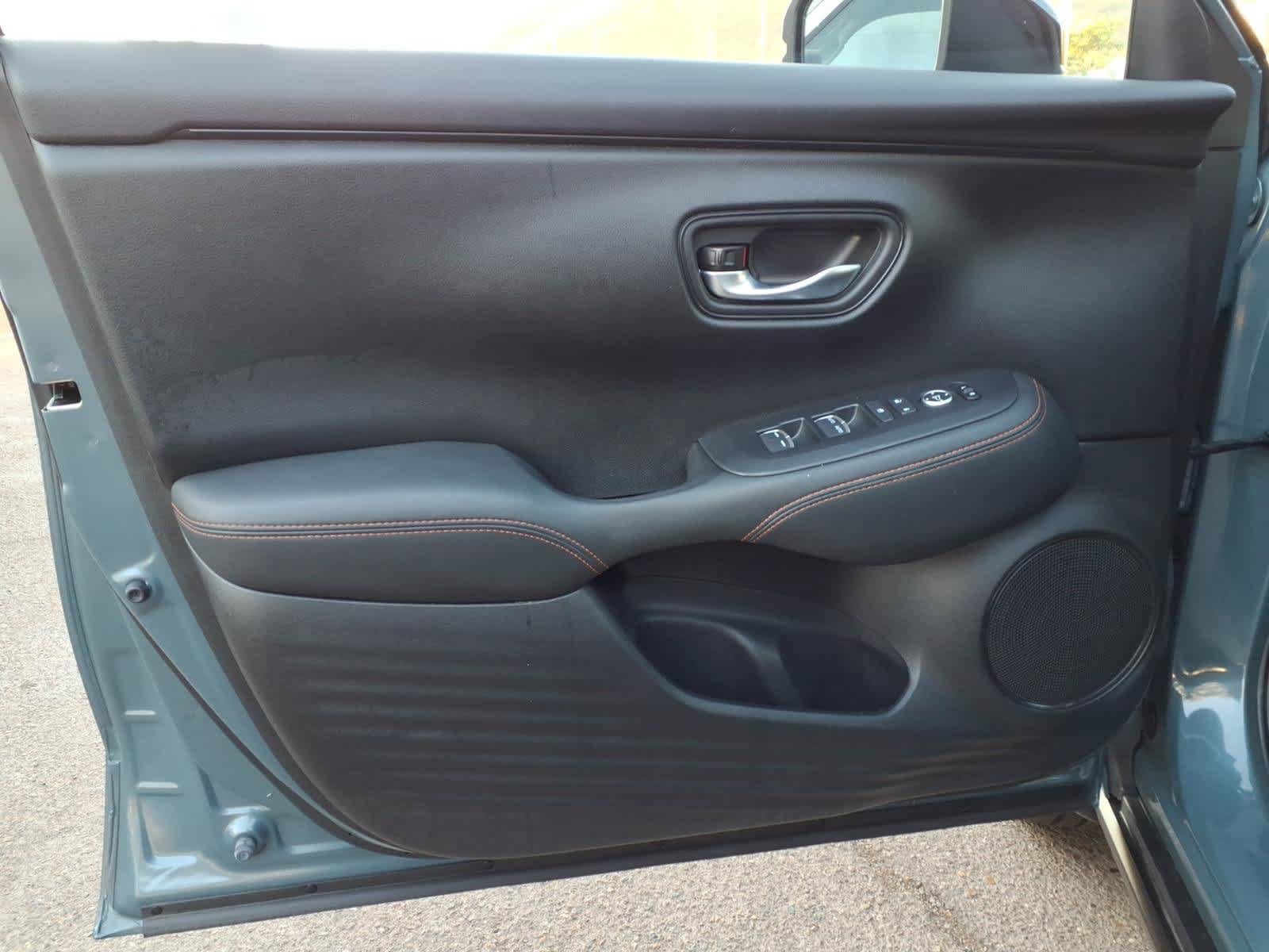 Used 2024 Honda HR-V Sport image 12