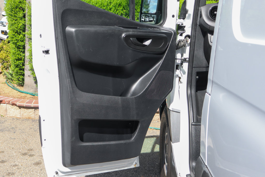 Used 2023 Mercedes-Benz Sprinter 2500 image 17
