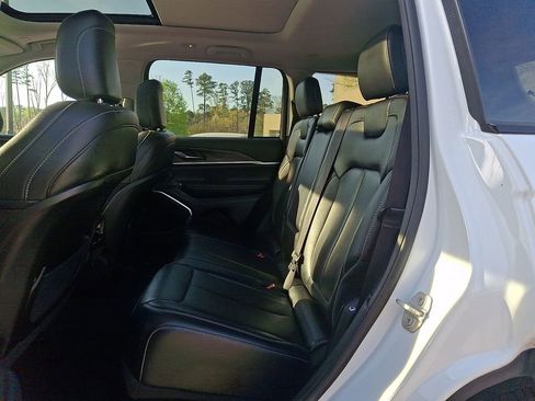 Used 2024 Jeep Grand Cherokee Limited 4xe image 10