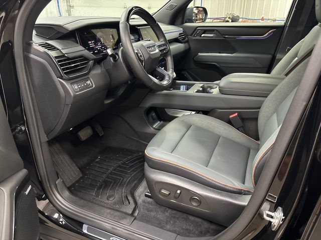 Used 2025 GMC Acadia AT4 w/ Super Cruise Package AWD/4WD image 11