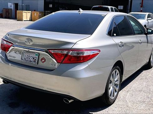 Used 2015 Toyota Camry XLE w/ Advanced Technology Package FWD image 4