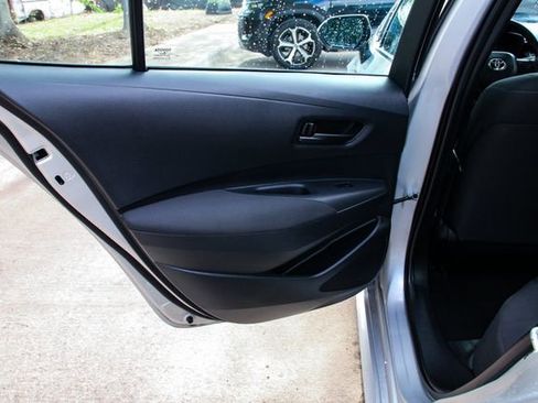 Used 2024 Toyota Corolla LE image 35