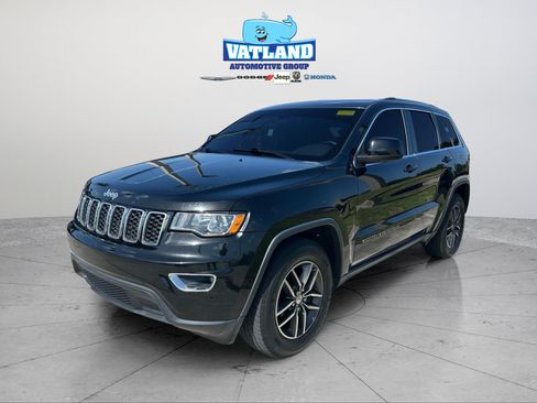 Used 2018 Jeep Grand Cherokee Laredo RWD image 1