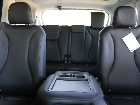 New 2026 Kia Carnival SX w/ SX Dark Edition Package FWD image 68