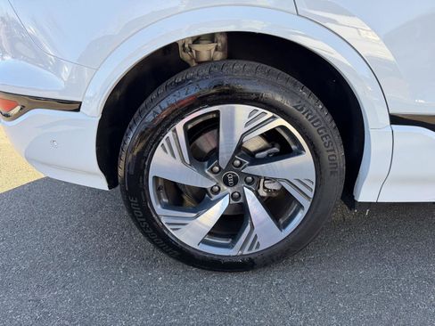 Used 2025 Audi Q6 e-tron Premium Plus w/ Premium Plus image 9