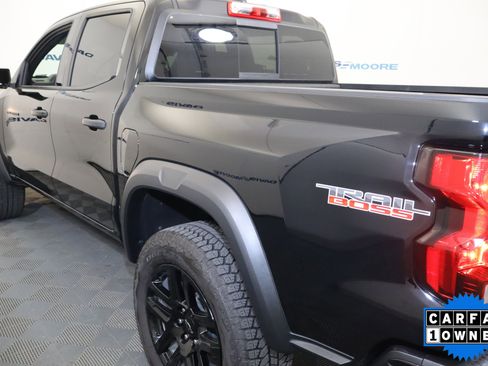Used 2025 Chevrolet Colorado Trail Boss AWD/4WD image 9