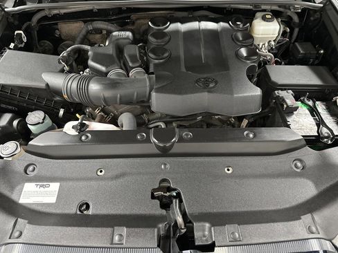 Used 2022 Toyota 4Runner SR5 Premium w/ Moonroof Package image 34