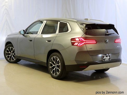 Used 2025 BMW X3 xDrive30i image 9