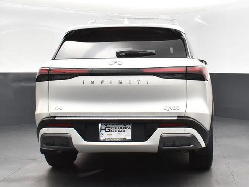 Used 2025 INFINITI QX60 Sensory w/ Vision Package AWD/4WD image 6