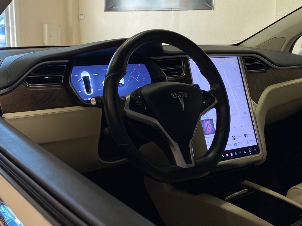Used 2018 Tesla Model X AWD/4WD image 22