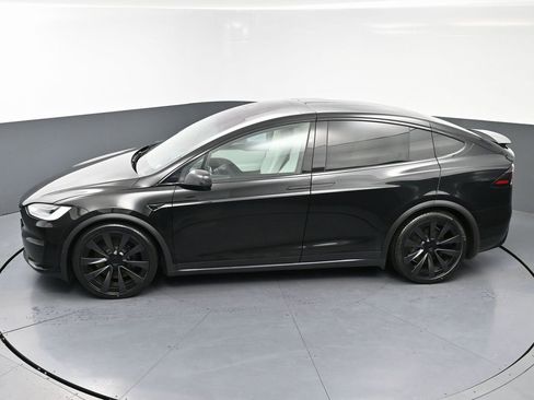 Used 2022 Tesla Model X Plaid image 55