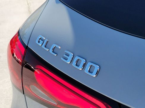 New 2026 Mercedes-Benz GLC 300 image 7