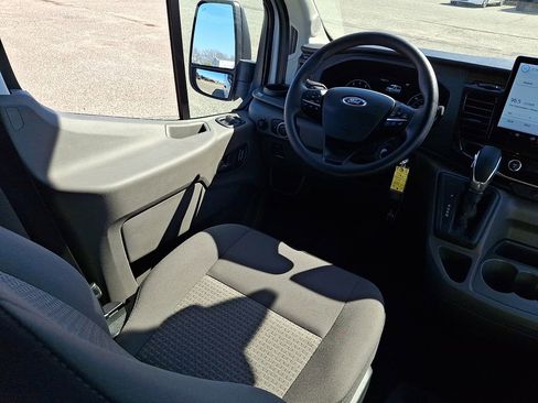 Used 2025 Ford Transit 350 XLT RWD image 14