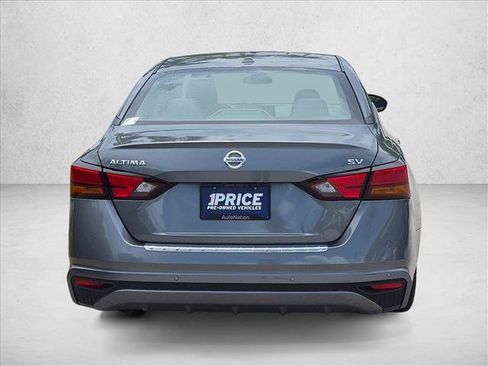 Used 2022 Nissan Altima 2.5 SV FWD image 7