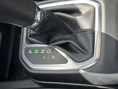 Used 2021 Jeep Renegade Latitude AWD/4WD image 24