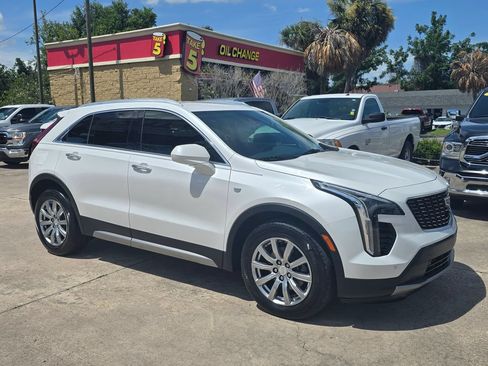 Used 2019 Cadillac XT4 Premium Luxury FWD image 32