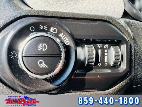 Used 2022 Jeep Gladiator Overland image 34