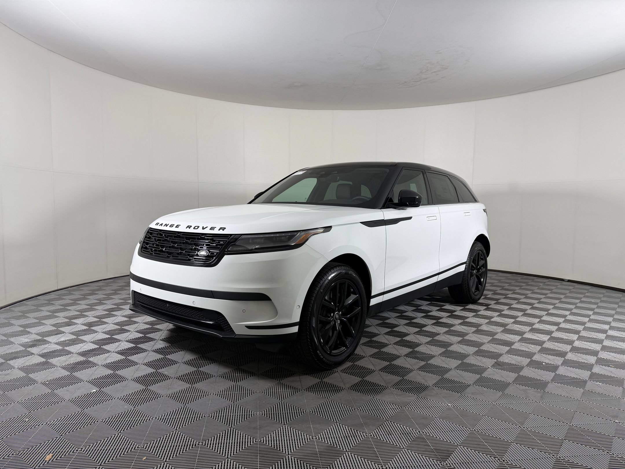 New 2026 Land Rover Range Rover Velar S AWD/4WD image 1