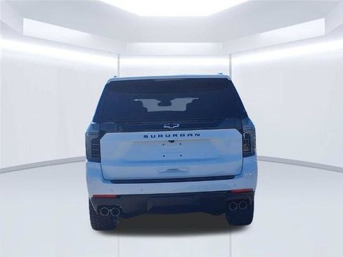 New 2026 Chevrolet Suburban Z71 w/ Z71 Off-Road Package AWD/4WD image 4