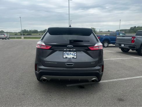 Used 2022 Ford Edge Titanium w/ Equipment Group 301A AWD/4WD image 4