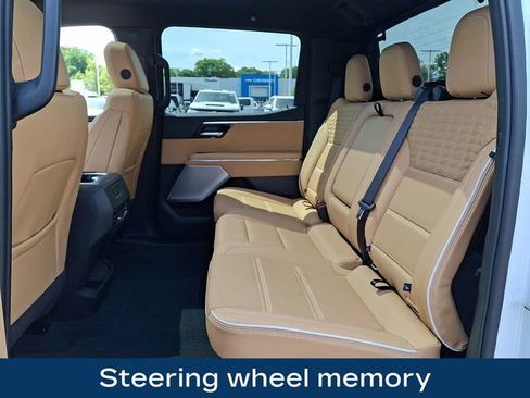 Used 2026 GMC Sierra EV Denali AWD/4WD image 21
