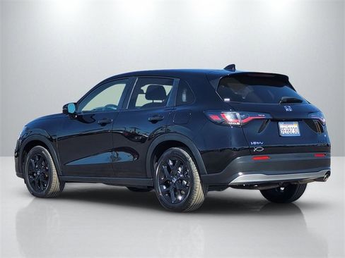 Used 2023 Honda HR-V Sport image 6
