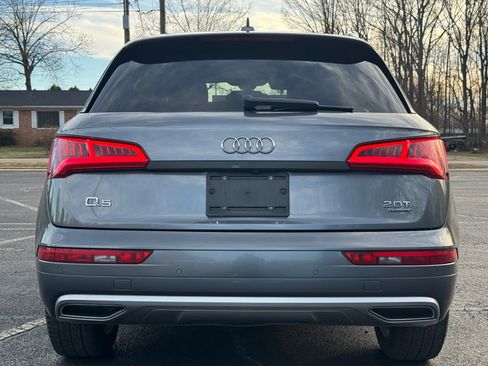 Used 2018 Audi Q5 2.0T Premium Plus w/ Premium Plus Package AWD/4WD image 6