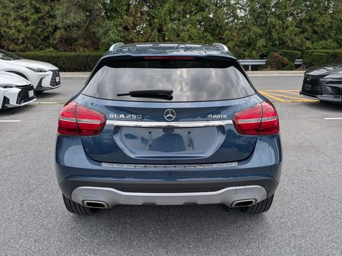 Used 2020 Mercedes-Benz GLA 250 4MATIC image 4