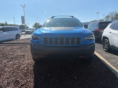Used 2021 Jeep Cherokee Trailhawk w/ Comfort/Convenience Group