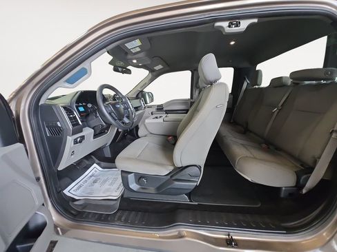Used 2018 Ford F150 XLT AWD/4WD image 11