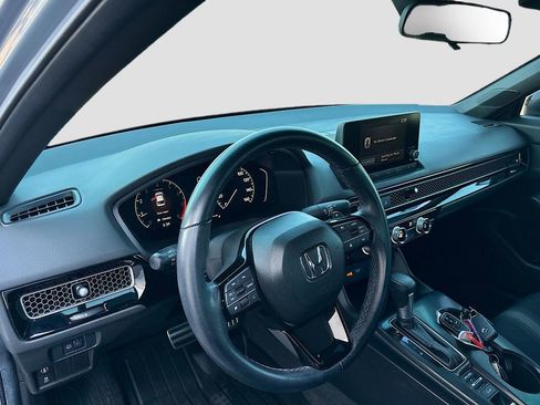 Used 2024 Honda Civic Sport image 9