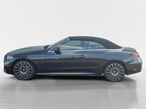 Used 2025 Mercedes-Benz CLE 300 4MATIC Cabriolet image 7