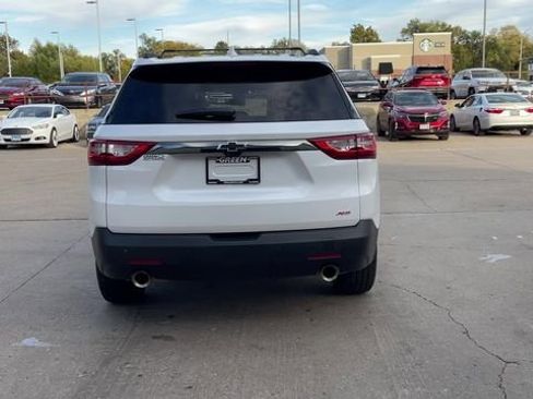 Used 2020 Chevrolet Traverse RS w/ LPO, Floor Liner Package image 7