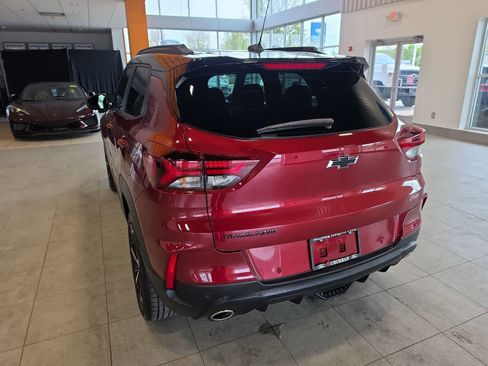 Used 2022 Chevrolet TrailBlazer RS w/ Technology Package FWD image 34