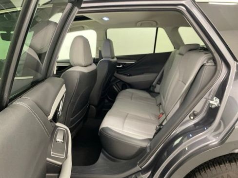 Used 2025 Subaru Outback Limited AWD/4WD image 28