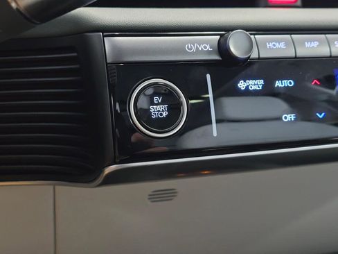 New 2026 Hyundai Ioniq 5 Limited image 30